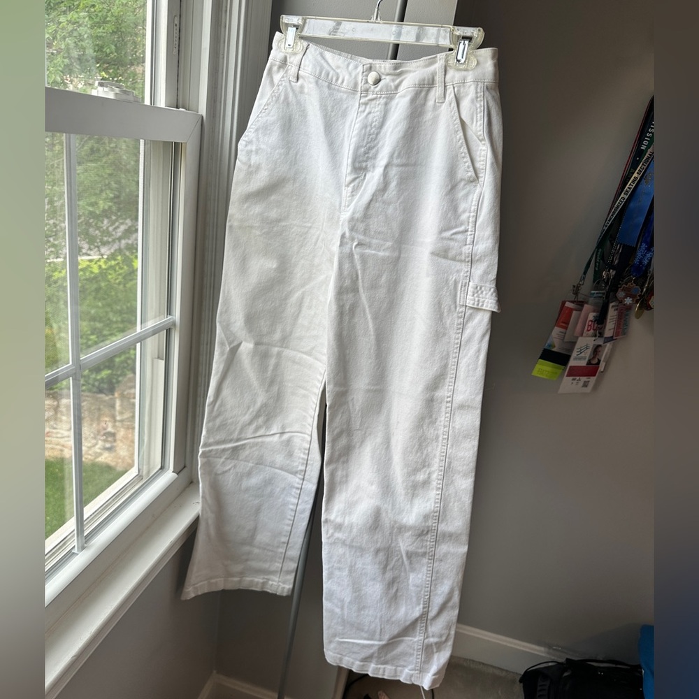 Forever 21 White Cargo Pants High-Waisted Relaxed Fit